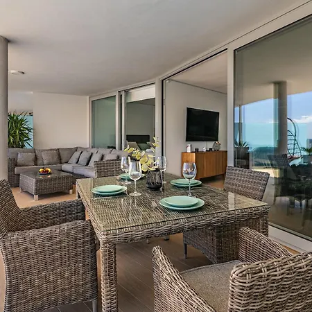 Amazing Sea View From The Comfort Of The Jacuzzi