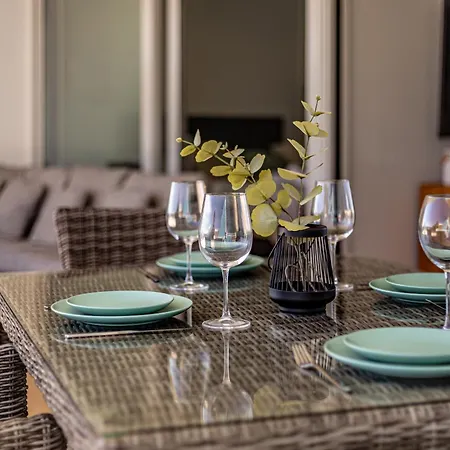 Amazing Sea View From The Comfort Of The Jacuzzi