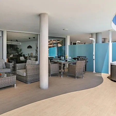 Amazing Sea View From The Comfort Of The Jacuzzi *