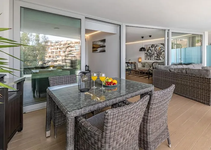 Amazing Sea View From The Comfort Of The Jacuzzi