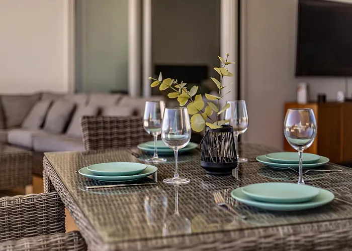 Amazing Sea View From The Comfort Of The Jacuzzi