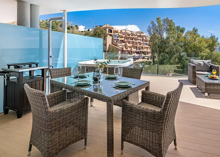 Amazing Sea View From The Comfort Of The Jacuzzi *